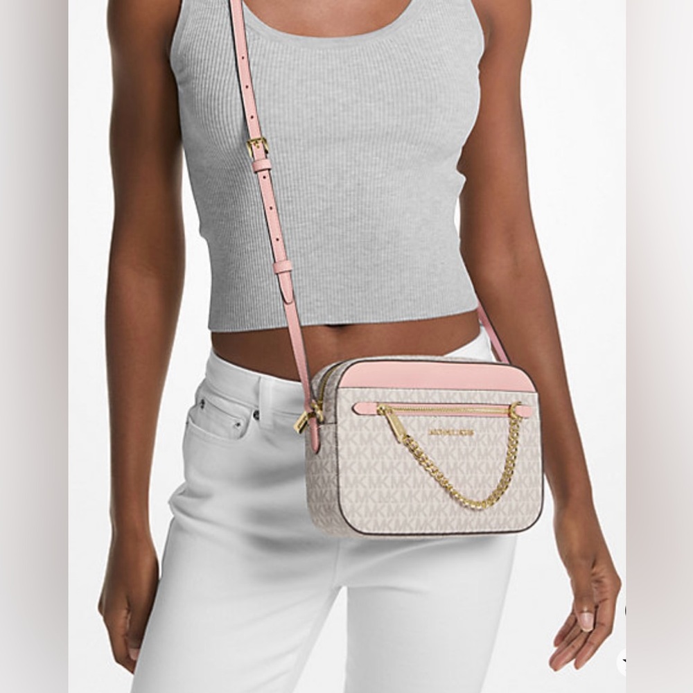 MICHAEL KORS Large Logo Powder Pink And Cream Crossbody Bag. NEW with tags. 🔥